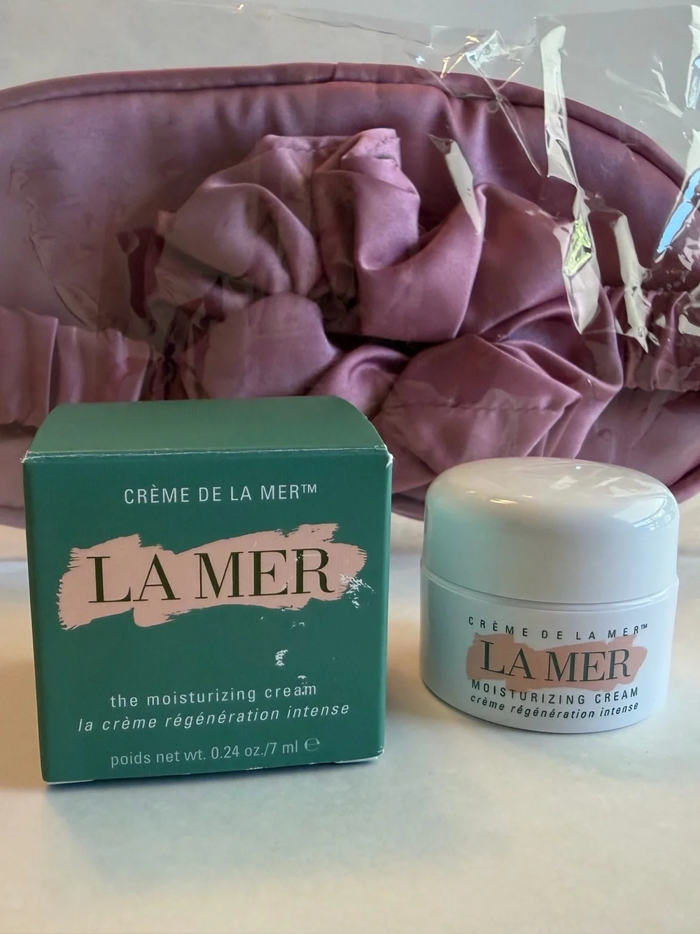 La Mer Crème de la Mer Moisturizing Cream with Satin Eye Mask & Scrunchie Set
